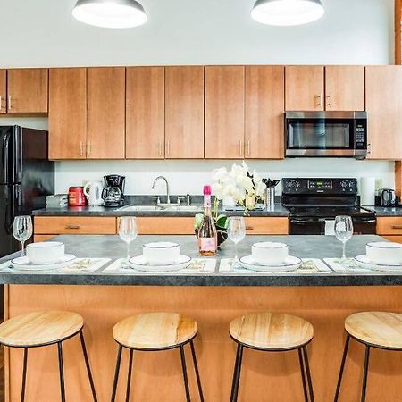 Апартаменты Centric Ny Style Loft W/King Bed Рочестер Экстерьер фото